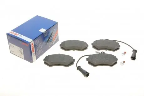 0986466693 Колодки гальмівні (передні) Audi 80/100 -90 (з датчиком) BOSCH підбір по vin на Brocar