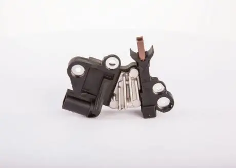 F00M346122 Регулятор генератора BOSCH підбір по vin на Brocar