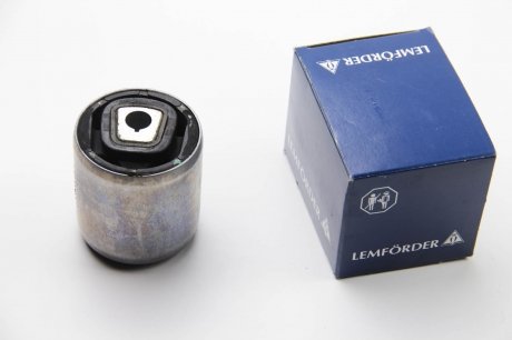 3538901 Сайлентблок важеля (переднього/знизу/ззаду) BMW 5 (F07)/ 7 (F01/F02/F03/F04) 08-17 LEMFORDER підбір по vin на Brocar