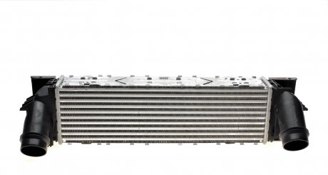 30524 Радиатор интеркулера BMW X3 (F25)/X4 (F26) 1.6/2.0/2.0D 10- NRF підбір по vin на Brocar