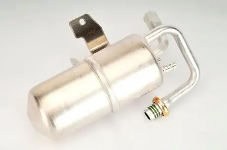 33217 Осушувач кондиціонера Ford Fiesta/Fusion 1.2-2.0 04-12/Mazda 2 1.2-1.6 03-07 NRF підбір по vin на Brocar