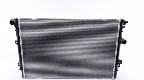 59352 Радиатор охлаждения VW Sharan/Tiguan 07- NRF підбір по vin на Brocar