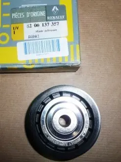 8200137357 Паразитний / ведучий ролик, поліклиновий ремінь 8200137357 RENAULT RENAULT підбір по vin на Brocar
