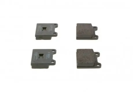 0986462282 Колодки гальмівні (передні) VW Golf/Passat -83 BOSCH підбір по vin на Brocar