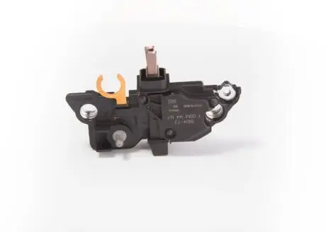 F00M144167 Реле-регулятор генератора OPEL Vectra C 2,0/2,2, Omega B 2,6/3,2SAAB 3 TiD BOSCH підбір по vin на Brocar