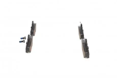 0986466700 Колодки тормозные (передние) Audi 80/90/100/200 77-96/VW Corrado 88-95 BOSCH подбор по vin на Brocar