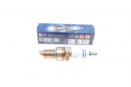 0241235755 Свеча зажигания Chevrolet Aveo 1.4/1.5 05-08/Daewoo Lanos 1.3/1.5 97- BOSCH подбор по vin на Brocar