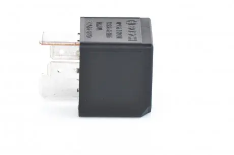 0986332001 Реле обогревателя стекла VW Caddy/Passat 85- (12V) BOSCH подбор по vin на Brocar