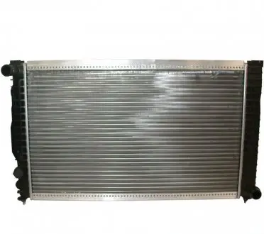 1114204300 Радіатор охолодження A4/A6/Passat 97-05 2.4i/2.8i/2.5TDI (632x398x32) JP GROUP підбір по vin на Brocar