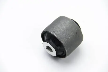 BSG90700039 Сайлентблок переднего рычага (сзади) T5 03- (цельный) BSG подбор по vin на Brocar