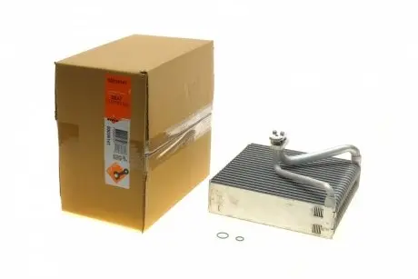 36141 Радіатор кондиціонера Skoda Fabia/VW Polo 99-14 NRF підбір по vin на Brocar
