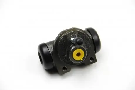 BSG60220003 Колесный тормозной цилиндр задний MB 407-410 BSG подбор по vin на Brocar