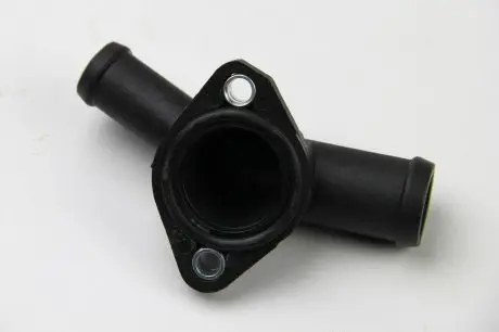 BSG90126004 Фланец системы охлаждения T4 1.9D/TD 91- BSG підбір по vin на Brocar