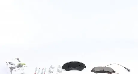 244670070320 Колодки тормозные (передние) Citroen Jumper/Fiat Ducato/Peugeot Boxer 2.0-3.0HDi 06- R16(с датчиком) BRECK подбор по vin на Brocar