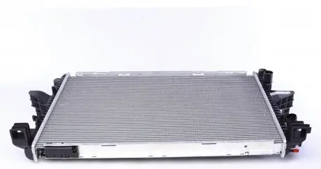 CR585000S Радиатор охлаждения VW T5 1.9TDI (710x468x32) MAHLE / KNECHT підбір по vin на Brocar