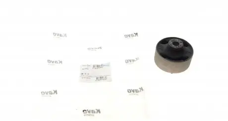 SCR2033 Сайлентблок важеля (переднього/знизу/спереду) Honda Accord VIII 2.0-2.4 16V 08-15 KAVO підбір по vin на Brocar