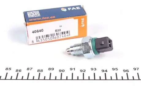 40640 Датчик включения заднего хода BMW 3/5/6/7 -95 (M12x1.5) (наружные конт.) FAE подбор по vin на Brocar