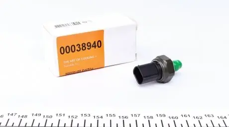 38940 Датчик тиску кондиціонера BMW 3 (E90/E91/E92/E93) 94- NRF підбір по vin на Brocar