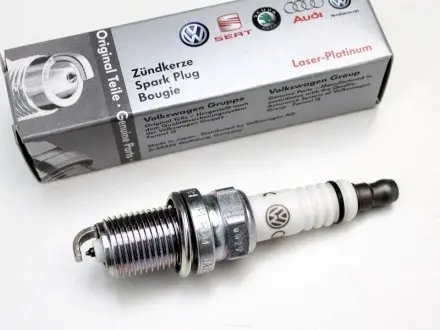 03F905600A Свеча зажигания VAG подбор по vin на Brocar