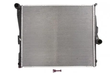D7B035TT Радиатор двигателя BMW X3 (E83) 2.0-3.0D 11.03-12.11 THERMOTEC підбір по vin на Brocar