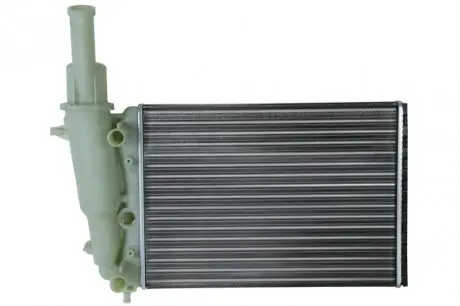 61856 Радиатор, охлаждение двигателя NISSENS підбір по vin на Brocar