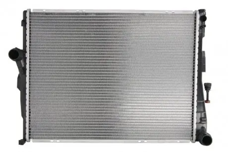 D7B021TT Радиатор, охлаждение двигателя THERMOTEC підбір по vin на Brocar