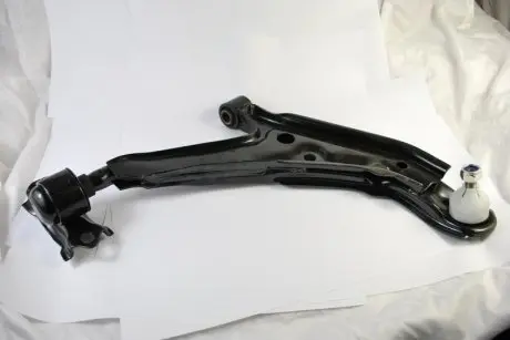 J31030YMT Важіль підвіски передній YAMATO підбір по vin на Brocar