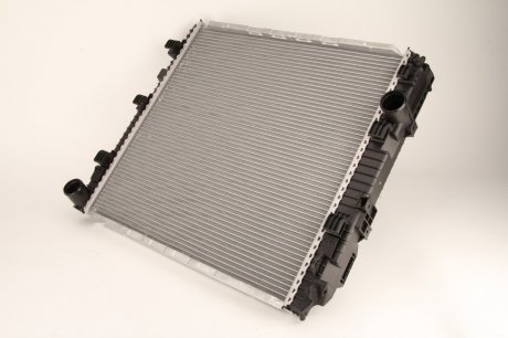 D7ME010TT Радіатор THERMOTEC підбір по vin на Brocar