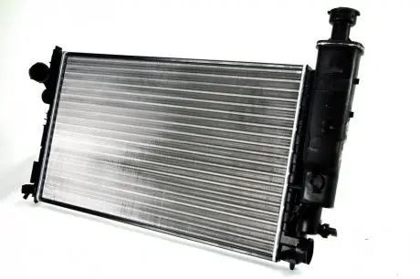 D7P047TT Радіатор THERMOTEC підбір по vin на Brocar