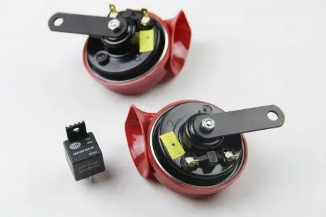 3FH007424801 Сигнал звуковой 12V 400/500Hz 72W (+реле) HELLA підбір по vin на Brocar