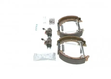 0204114052 Комплект бараб.колодки+циліндр BOSCH підбір по vin на Brocar