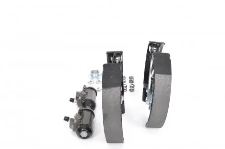 0204114063 Комплект тормозных колодок BOSCH подбор по vin на Brocar