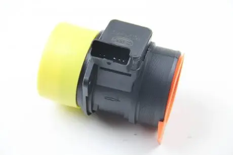 8ET009142101 Витратомір повітря Peugeot/Fiat/Citroen 2.0HDI HELLA підбір по vin на Brocar