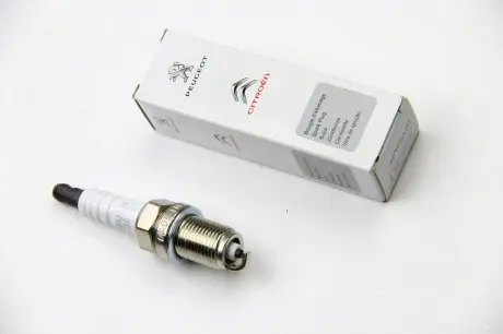 5960J3 Свеча зажигания MB A-class (W169)/B-class (W245) 04-12 (M266) PEUGEOT/CITROEN подбор по vin на Brocar