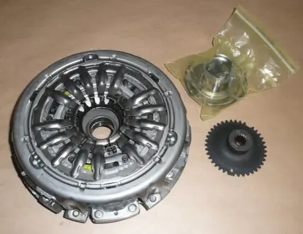 302056151R К-т зчеплення dc4 RENAULT підбір по vin на Brocar