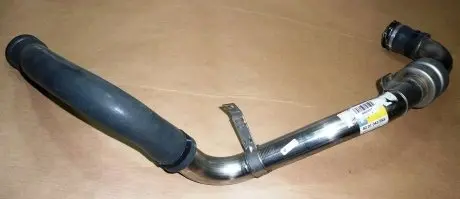8201043883 Патрубок інтеркулера RENAULT підбір по vin на Brocar