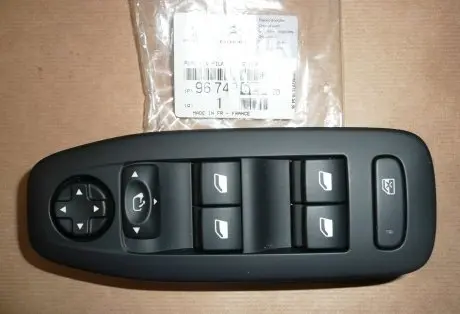 96749624ZD Блок кнопок склопідйомн. 96749624ZD PEUGEOT PEUGEOT/CITROEN підбір по vin на Brocar