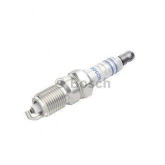 0242225568 Свеча зажигания SUPER 1,1mm CHEVROLET GMC PONTIAC BOSCH подбор по vin на Brocar
