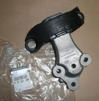 112106575R Опора двигуна RENAULT підбір по vin на Brocar