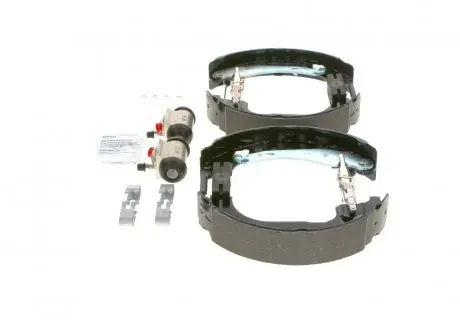 0204114693 Комлект тормозных накладок BOSCH подбор по vin на Brocar