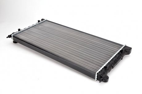 D7W045TT Радиатор VW Passat 1.8/1.9/2.0 88-96 THERMOTEC підбір по vin на Brocar
