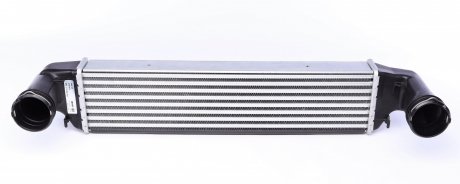 CI488000S Радиатор интеркулера BMW 3 (E46) 99-07/X3 (E83) 2.0/3.0 04-10 MAHLE / KNECHT підбір по vin на Brocar