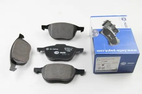 8DB355011191 Комплект тормозных колодок, дисковый тормоз HELLA подбор по vin на Brocar