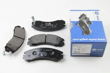 8DB355016531 Комплект гальмівних колодок, дискове гальмо HELLA підбір по vin на Brocar