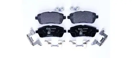 8DB355013211 Гальмівні колодки, дискове гальмо (набір) HELLA підбір по vin на Brocar