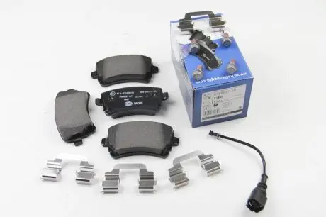 8DB355011531 Комплект гальмівних колодок, дискове гальмо HELLA підбір по vin на Brocar