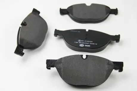 8DB355015251 Комплект тормозных колодок, дисковый тормоз HELLA подбор по vin на Brocar