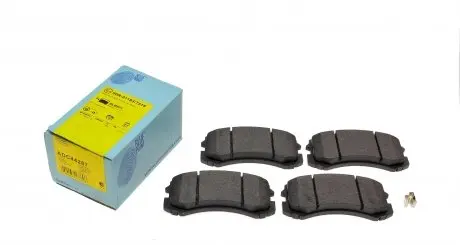 ADC44287 Колодки тормозные (передние) Mitsubishi 1.5 Colt 02-12 BLUE PRINT підбір по vin на Brocar