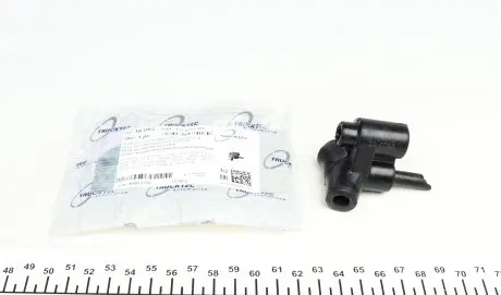 0218082 Патрубок вентиляции картера MB E-class (W210/W211)/ Vito (W639) 03- TRUCKTEC підбір по vin на Brocar