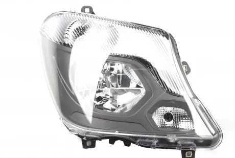 1008407 Фара права AUTOTECHTEILE 100 8407 AUTOTECHTEILE подбор по vin на Brocar